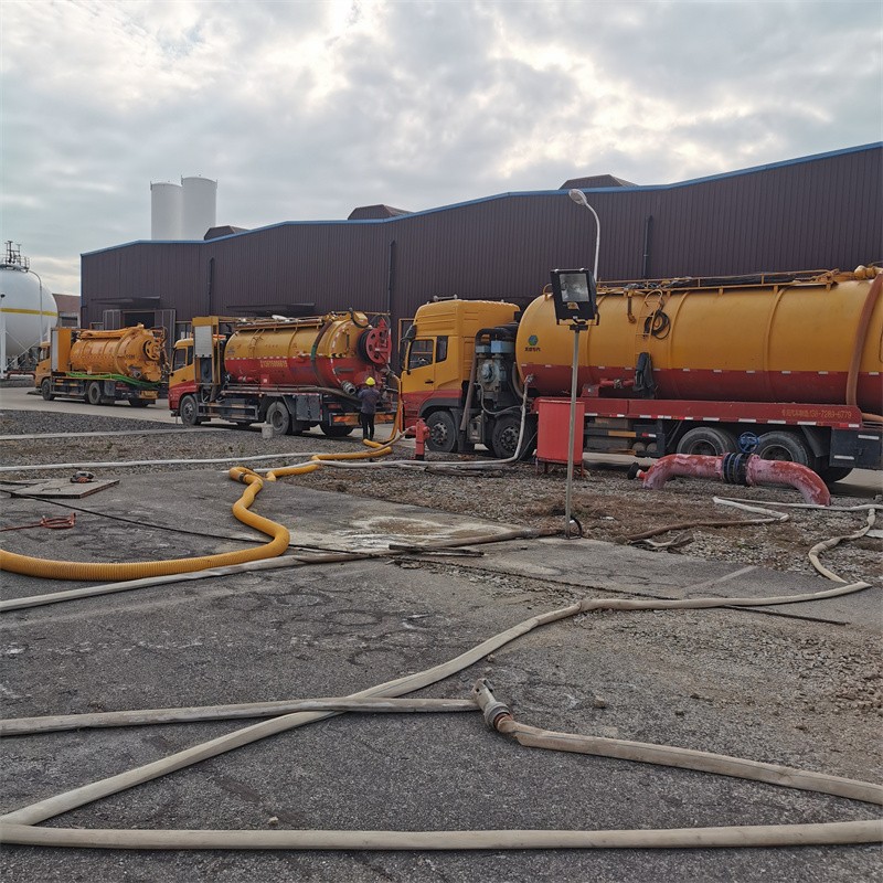 良庆污水池清理