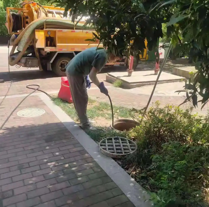 良庆市政排污管道清淤疏通——专业团队，让您全程省心！